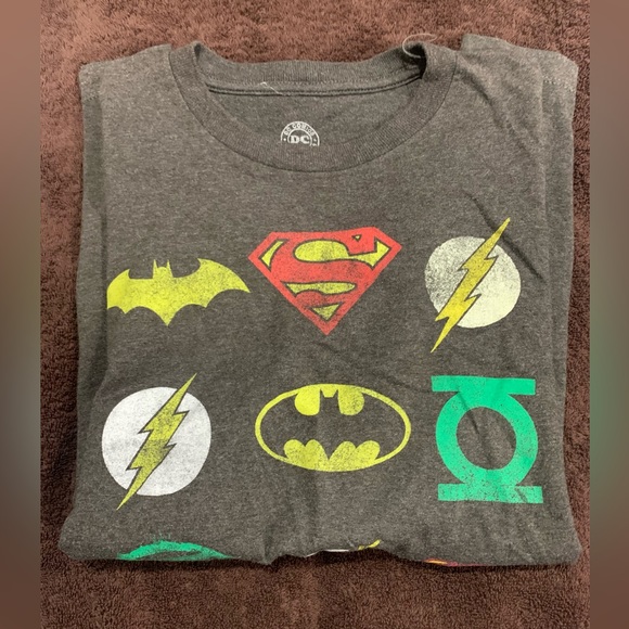 DC COMICS mens grey tshirts with heroes symbols - Picture 3 of 9